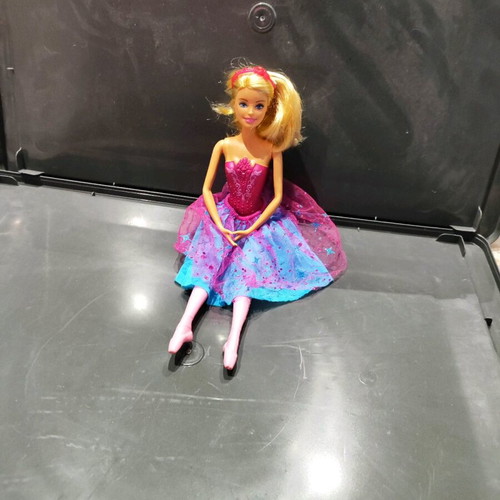 Barbie ballerina doll like new