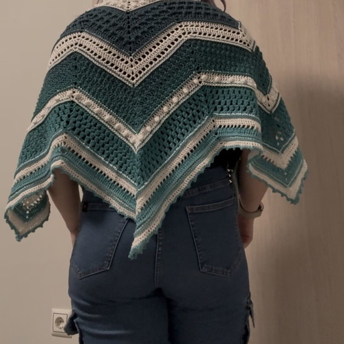 Handmade knitted star shawl made to order, cotton white and turquoise