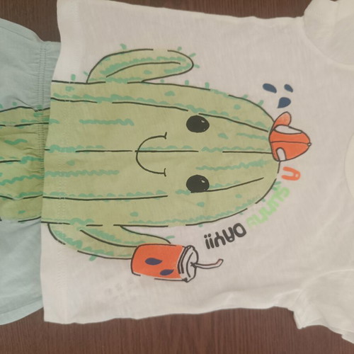 Benetton baby clothing set new for 6-9 months