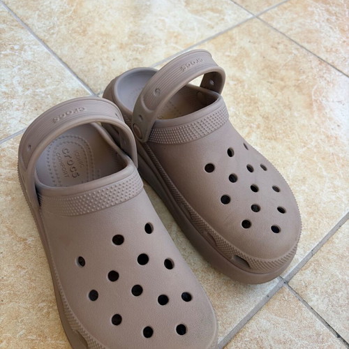 Crocs Classic Crush women's clogs beige like new, size 39