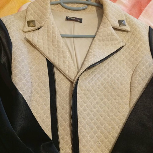 Be You jacket in gold and black color like new
