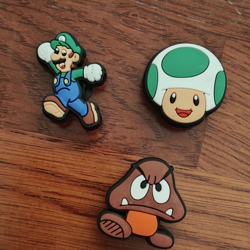 Super Mario pins set of 3 for Crocs new, colorful
