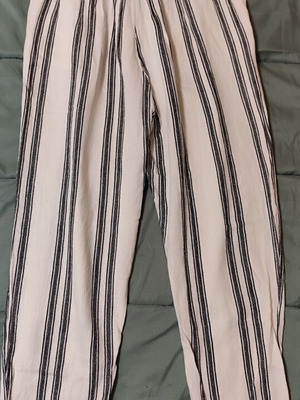 Bershka striped pants Small, like new, linen viscose blend with belt