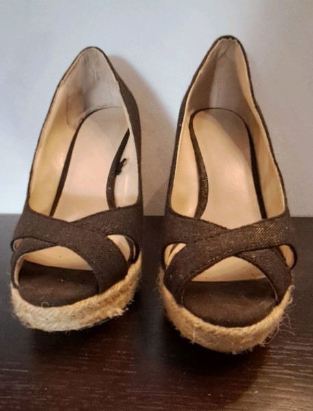 Πλατφορμες/εσπαντριγιες mango peep toe