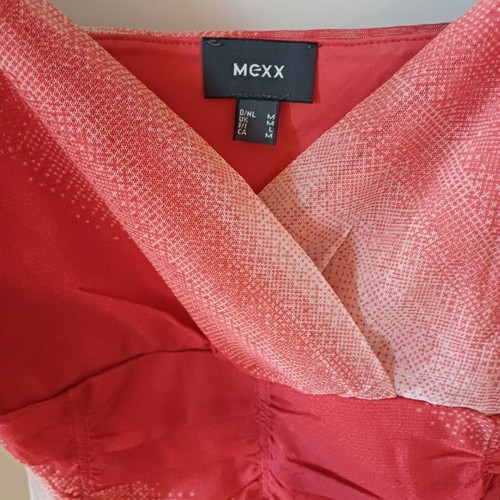 Mexx top bicolor medium like new with wide straps and ruching