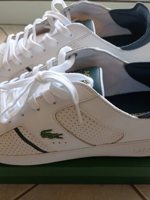 Ανδρικά αθλητικά παπούτσια Lacoste λευκά, νούμερο 44, καινούργια