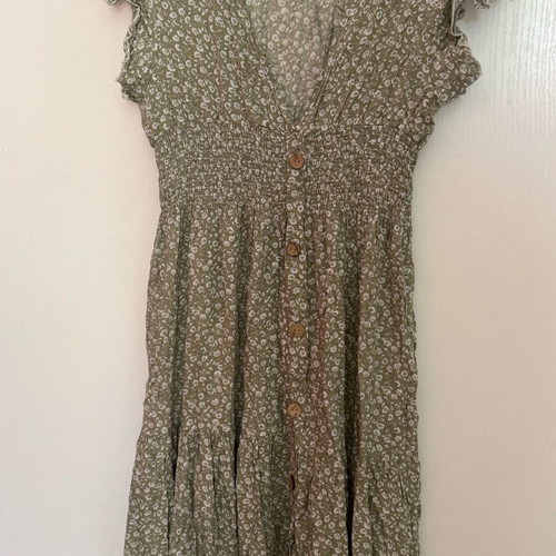 Long dress like new, size M-L, green with decorative buttons