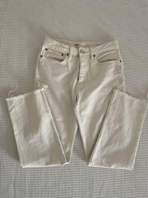 Reiko white jeans three-quarter length, like new, size S