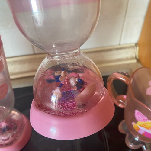 Disney plastic cups like new, set of 4
