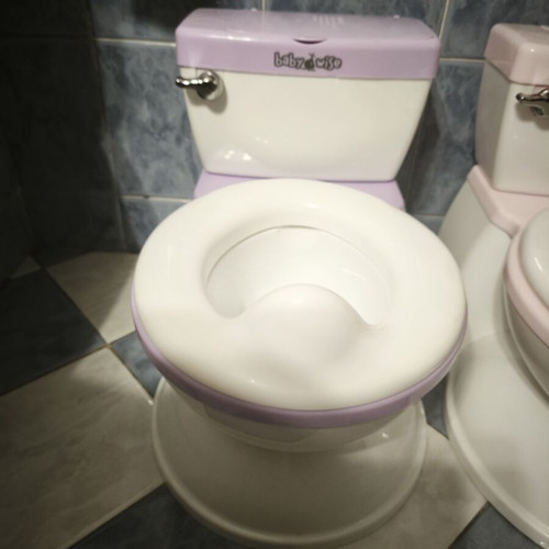 Baby Wise yoyo potty with flush sound and storage