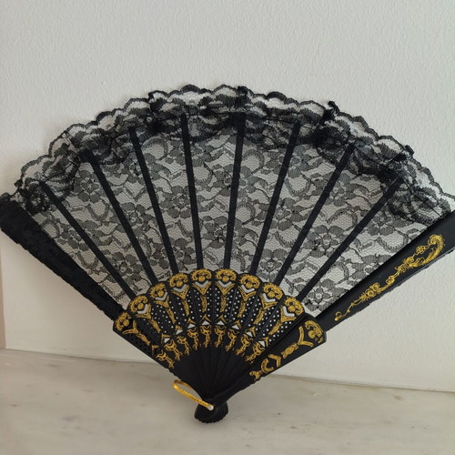 Vintage black color hand fan new