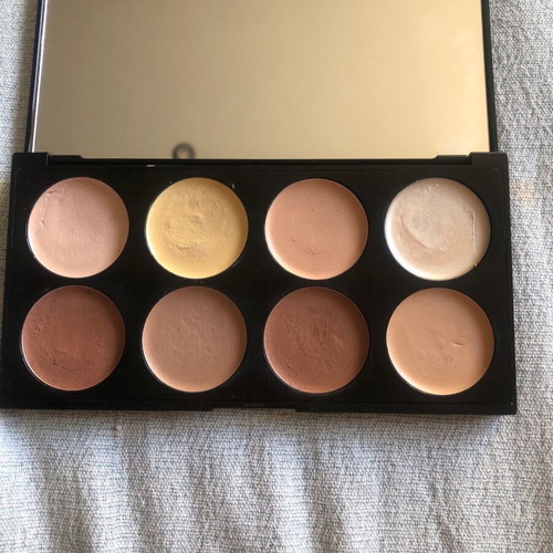 Revolution Ultra Cream Contour palette 8 colors used