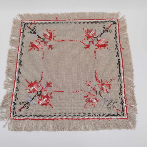 Vintage Hand Embroidered Linen Napkin folk tapestry 33 cm like new