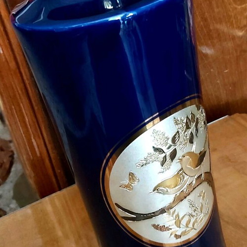 Porcelain vase The art of chokin Made in Japan like new, cobalt blue