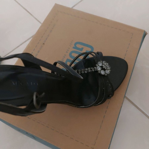 Migato black sandals like new, size 37