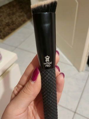 Moda Royal contouring & highlighter makeup brush new