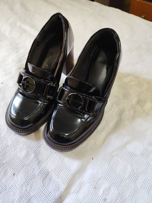Tamaris women's boots size 37 used, black
