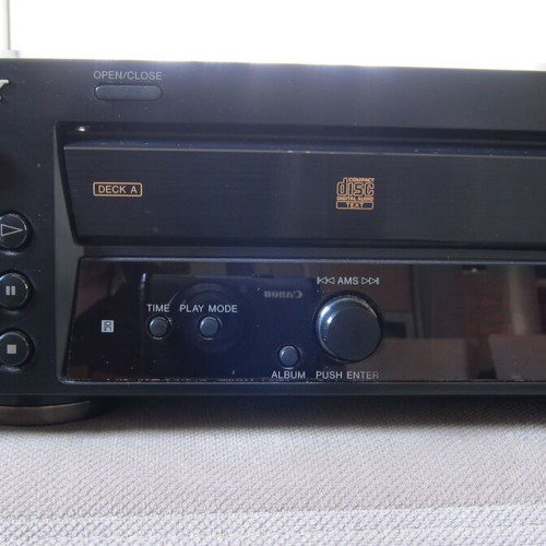 Sony RCD-W100 CD player recorder with RCA and Toslink optical