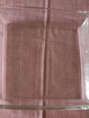 Glass serving platter 32 cm by 32 cm like new