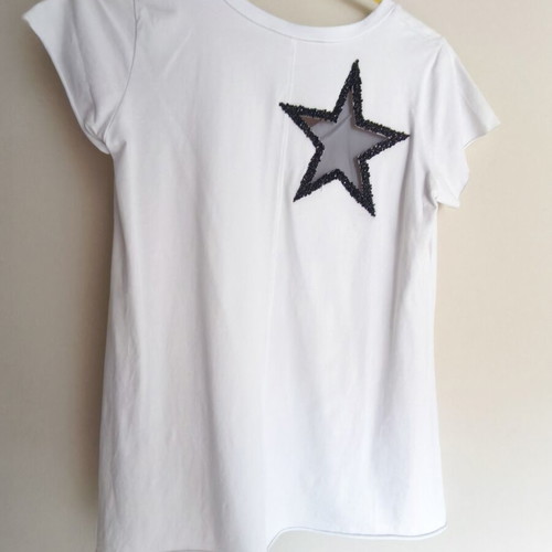 White T-shirt with Star Detail on Back like new, size L