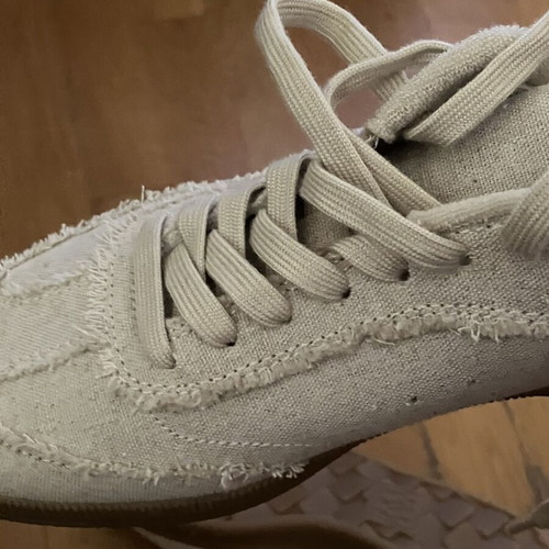 H&M canvas sneakers beige size 39