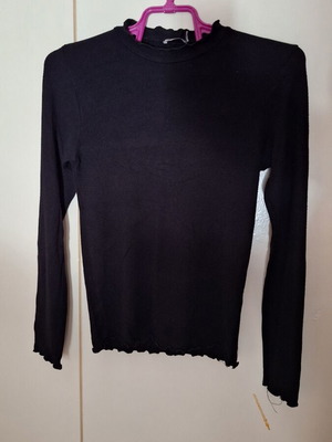 Rib blouse black with wavy hem used Stradivarius, size S