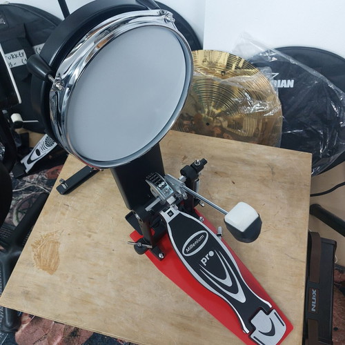Millenium PD-122 Pro Bass Drum Pedal and MPS-850 Mesh Head Kick Pad with 16" Turkey Crash