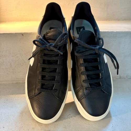 Veja men's leather sneakers used, black, size 44
