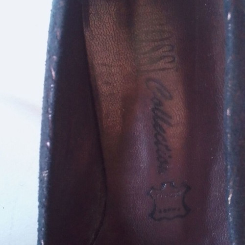 Rossi women's leather pumps size 38 like new, black with brown