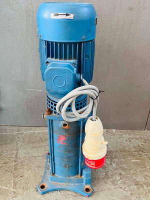 Κατακόρυφη πολυβάθμια αντλία νερού KSB MOVI 25/104-3 με ηλεκτροκινητήρα Halter 0.55kW μεταχειρισμένη