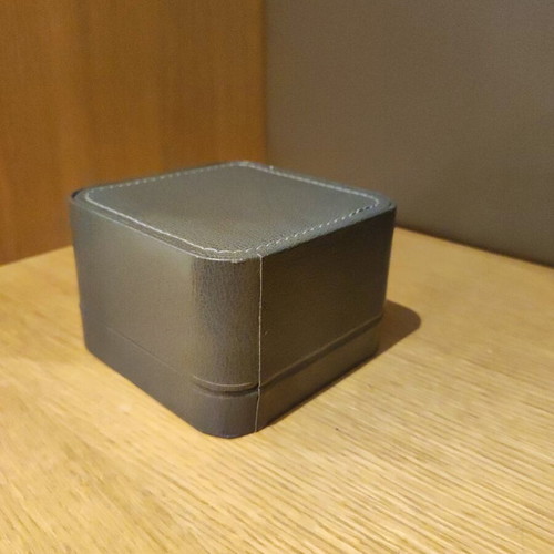 Omega Constellation box like new