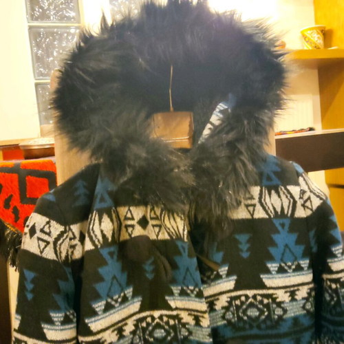 Attrattivo women's parka like new with synthetic fur size M