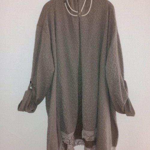 Women's outerwear with embossed design like new