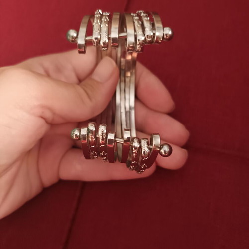 Bracelet set 8 pieces new, handcuff style