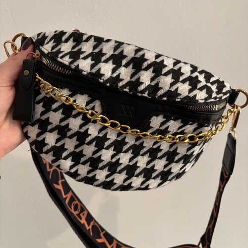 Banana bag waist bag like new, black and white