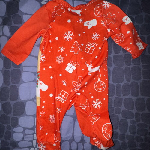 Baby romper 1-3 months new, very cute and comfortable