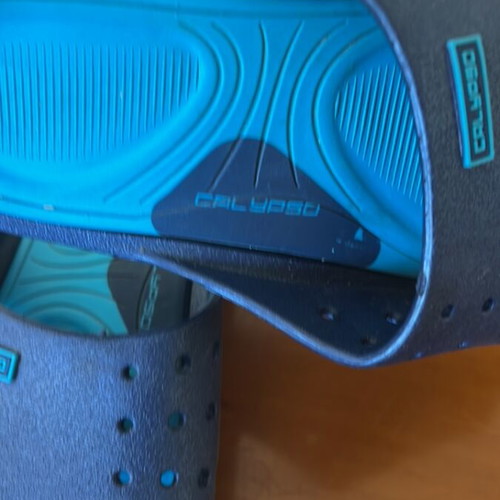 Calypso slippers like new, sizes 30-31, blue and turquoise