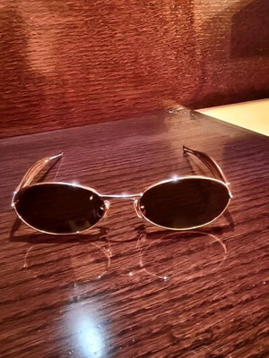 Bottega Veneta sunglasses like new, gold color