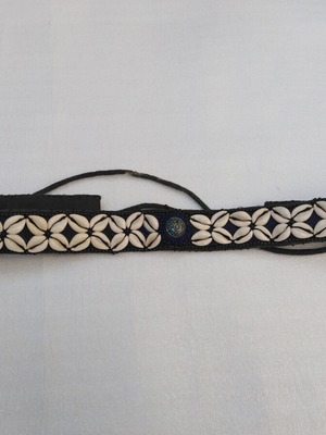 Boho belt with shells adjustable, like new