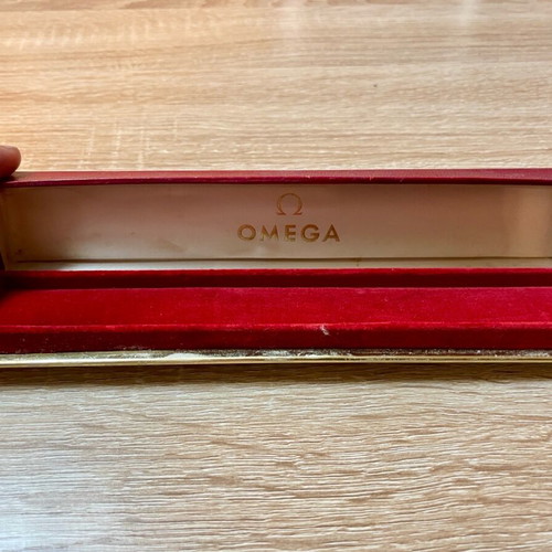 Omega vintage box like new