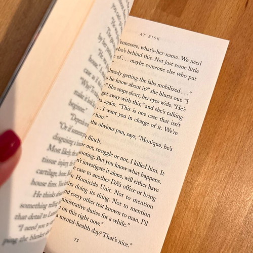 At Risk Patricia Cornwell like new