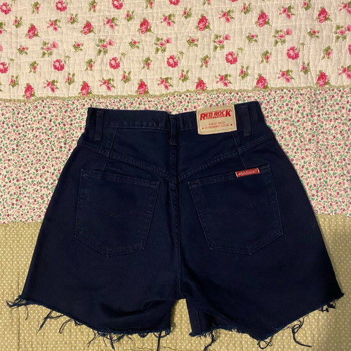 Red Rock women's shorts dark blue like new, size 28