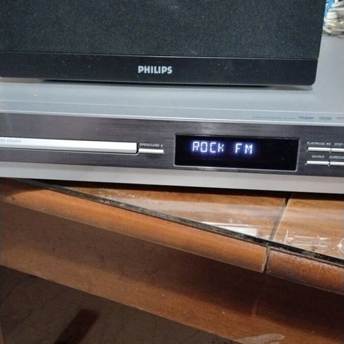 Philips HTS 3154 5.1 Home Theater System, 300 W RMS