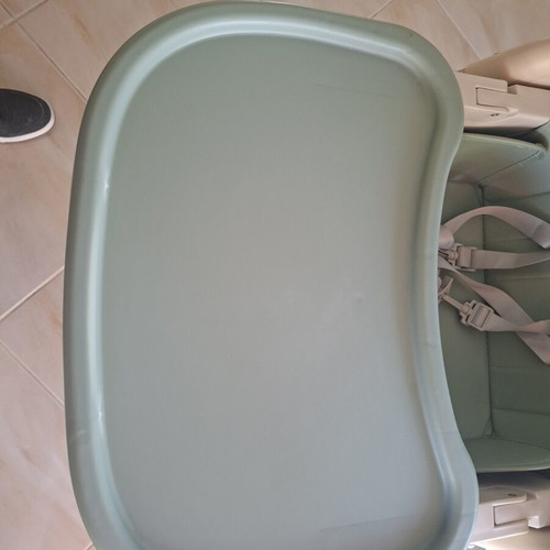 Highchair with wheels, pistachio color