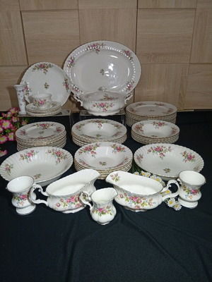 Vintage Royal Albert England Moss Rose 57-piece dinnerware set