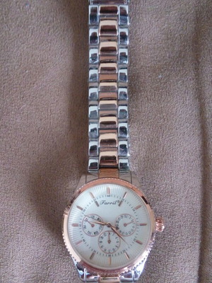 Q&Q and Farril 7118G watches like new without battery