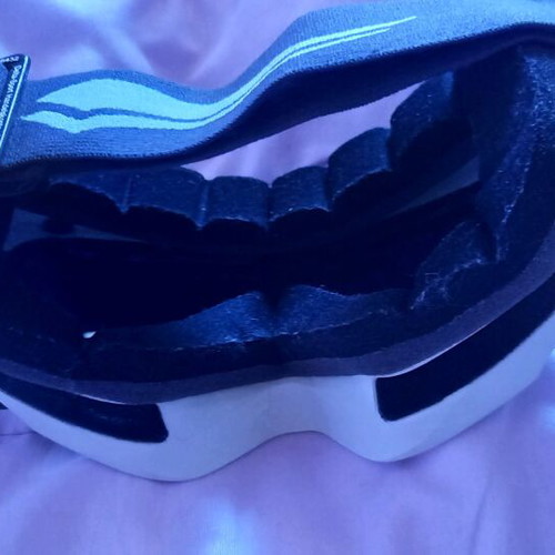 Ski mask like new with small repaired crack