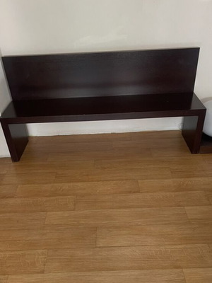 Wooden bench with floor lamp like new