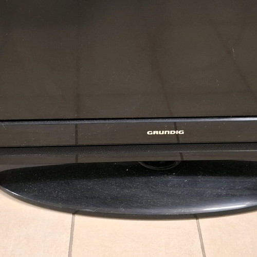 Τηλεόραση Grundig 26 ιντσών μεταχειρισμένη με τηλεχειριστήριο