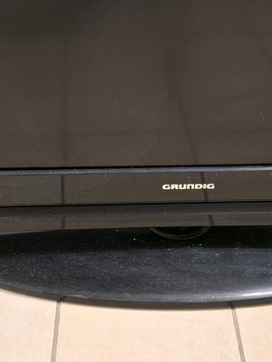 Τηλεόραση Grundig 26 ιντσών μεταχειρισμένη με τηλεχειριστήριο